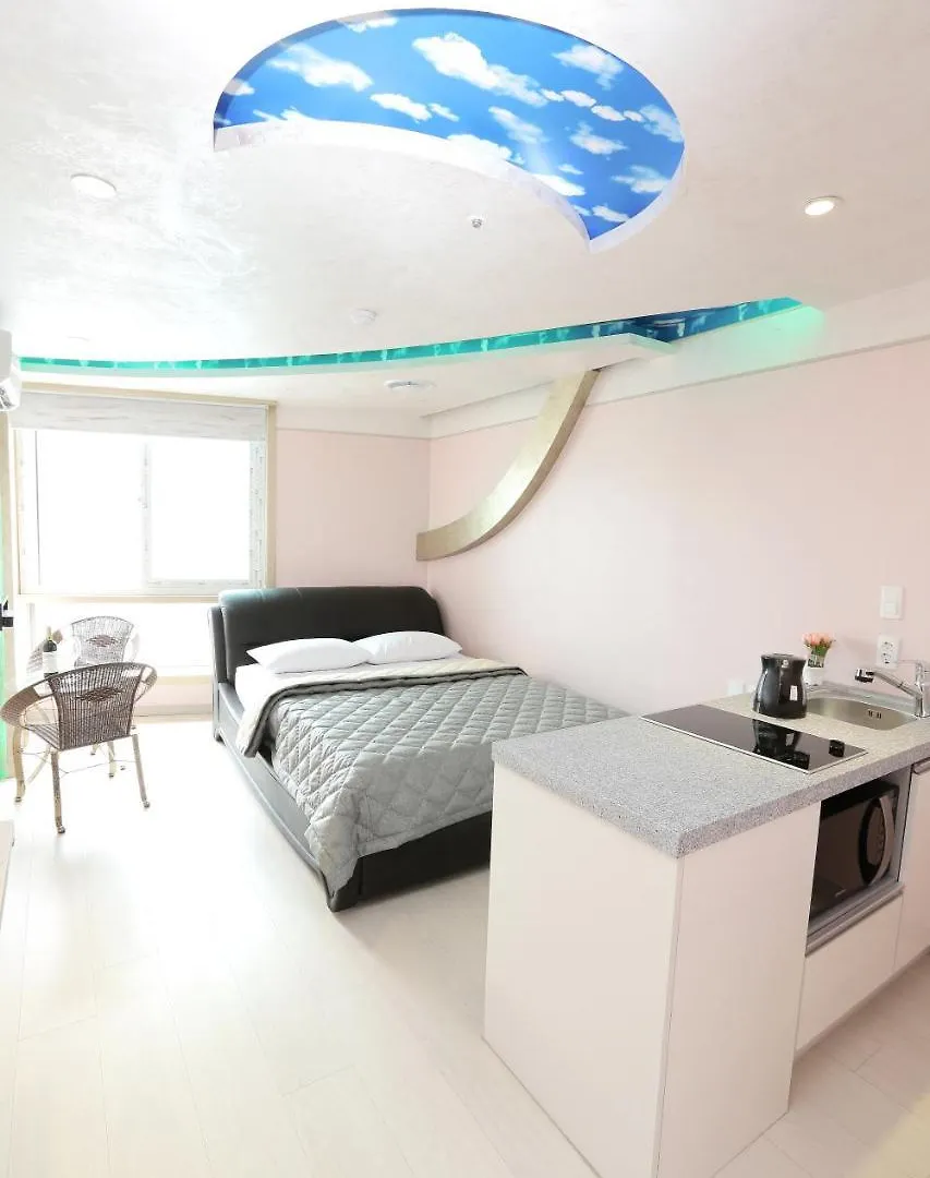 Hotel Residence The Moon Busan