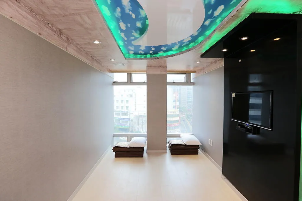 Hotel Residence The Moon Busan