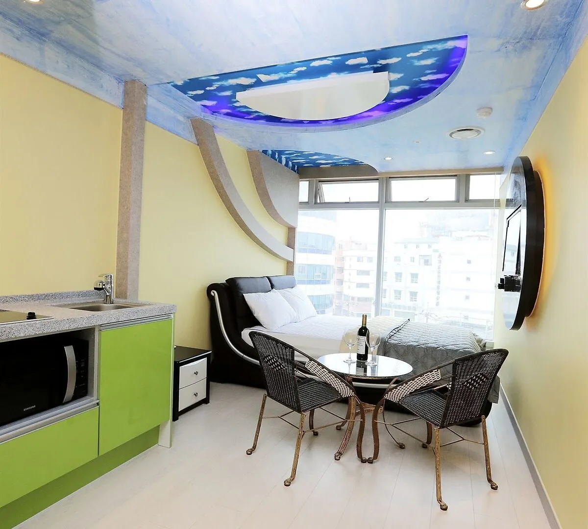 Residence The Moon Busan 2*,  South Korea