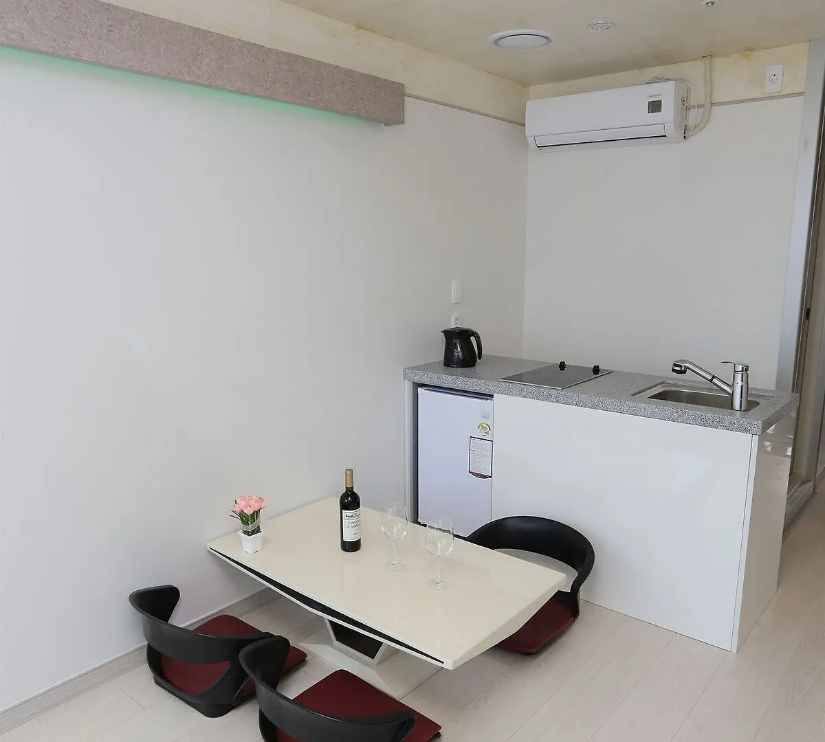 ** Hotel Residence The Moon Busan South Korea